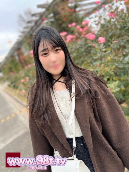 FC2PPV-4872056- 『今日夫いないから遊びませんか？』24歳寂しがりな人妻とイケない不倫デートで生中出し
